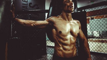 あなたもなれる！？細マッチョになれる近道の筋トレ法5選！！