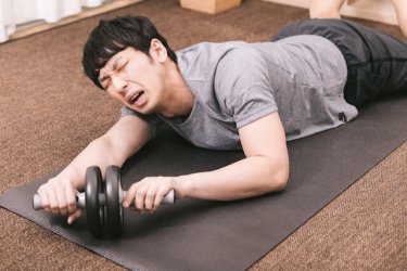 筋トレによる腰痛は要注意！原因となる理由と防止方法
